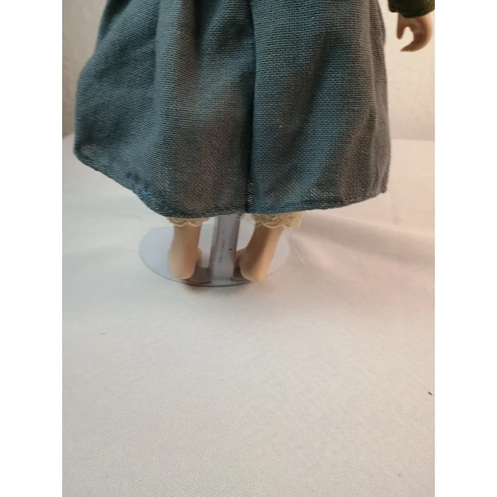 Vintage House of Lloyd Christmas Around the World The Little Match Girl 15